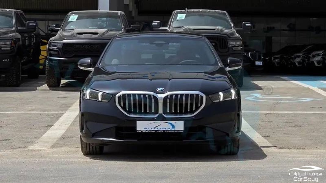 بي ام دبليو 520 فل كامل جديده خليجي موديل 2025