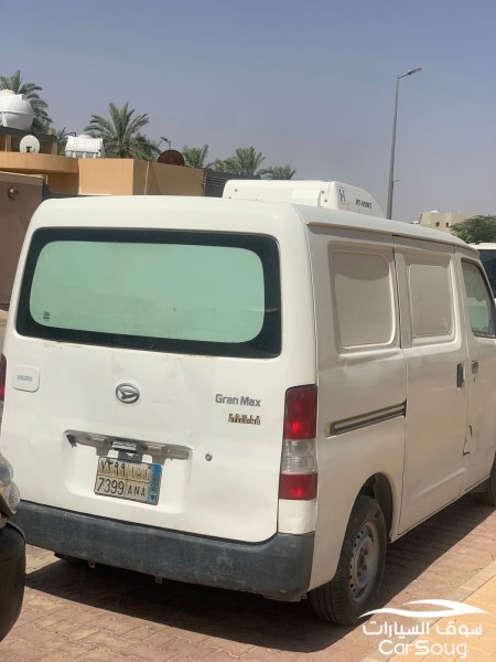 ديهاتسو جران ماكس ثلاجة موديل 2013