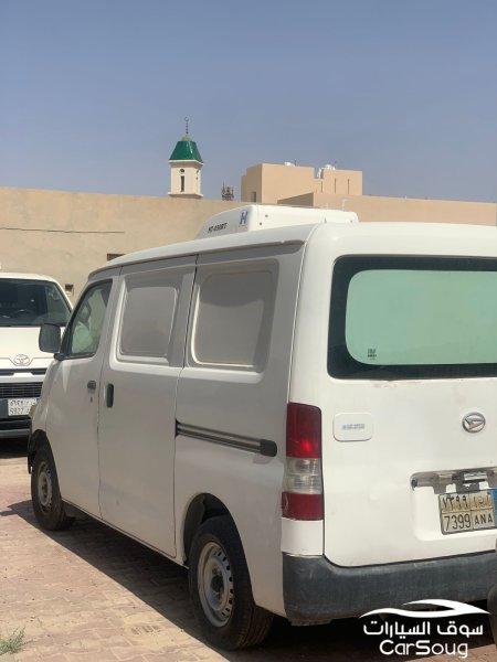 ديهاتسو جران ماكس ثلاجة موديل 2013