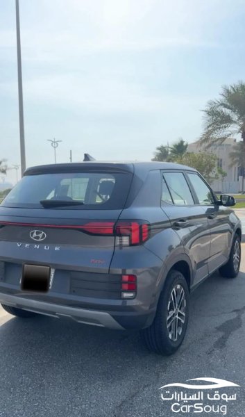 هيونداي فينيو سمارت موديل 2023  سياره نظيفه جداً