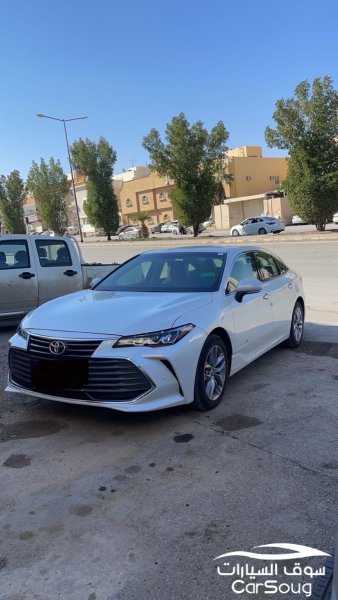 تويوتا أفالون 2022 ستاندر XLE