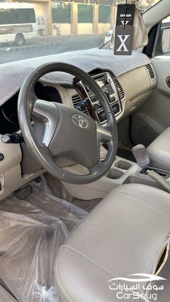 تويوتا اينوفا فل كامل موديل 2015