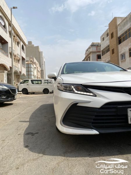 تويوتا كامري LE موديل 2024