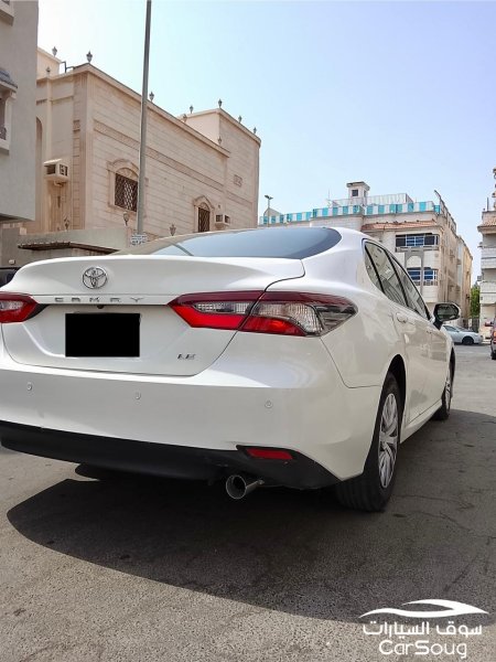 تويوتا كامري LE موديل 2024